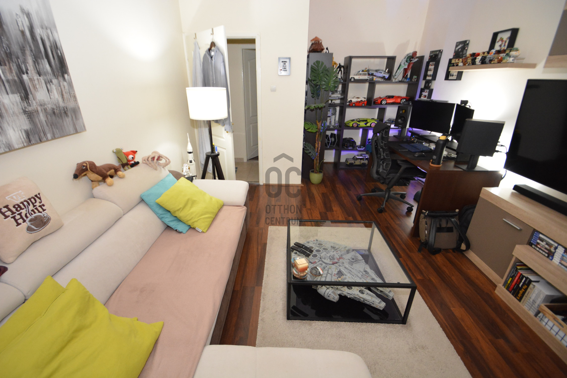 Gallery zoom image