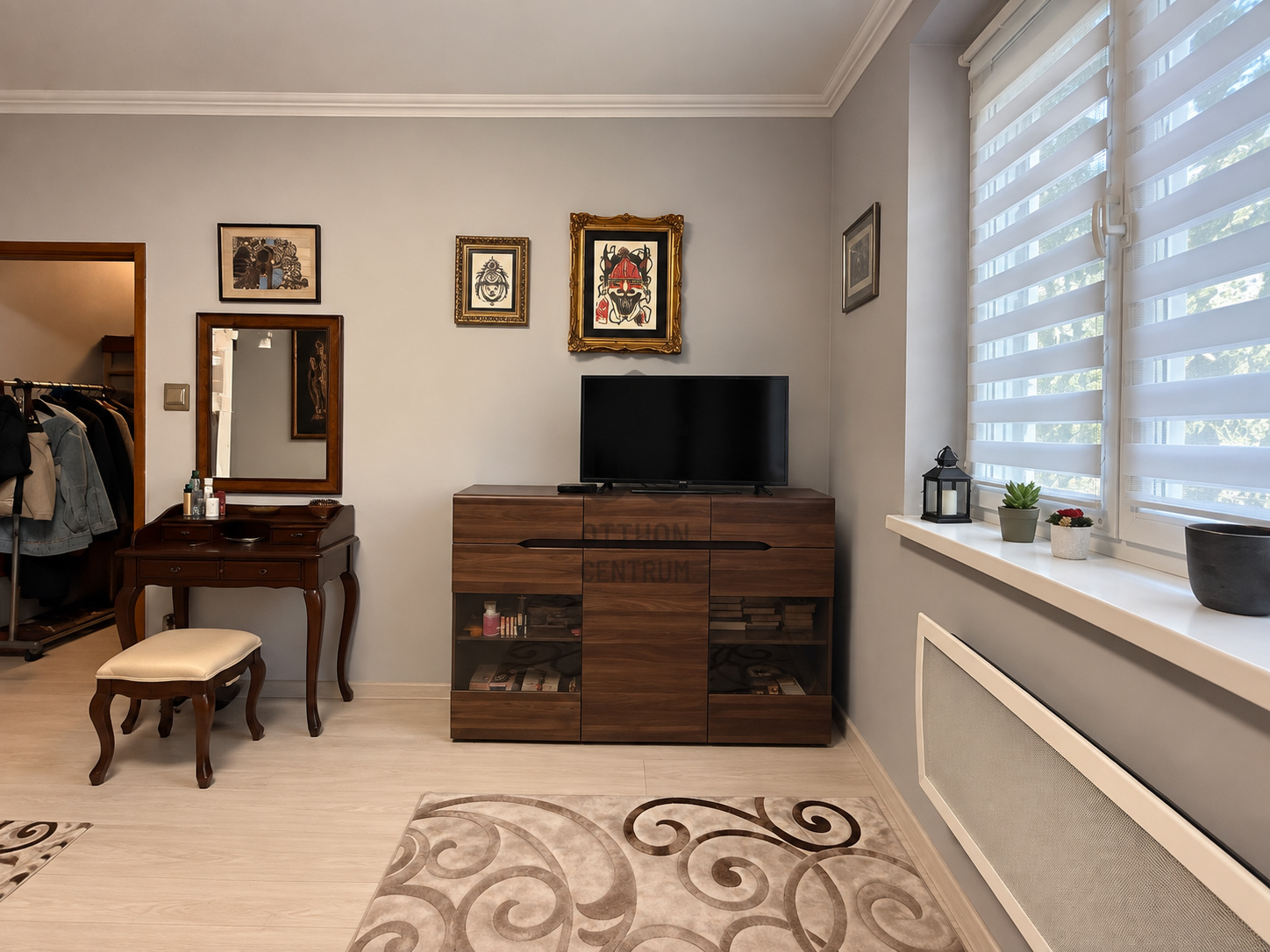 Gallery zoom image