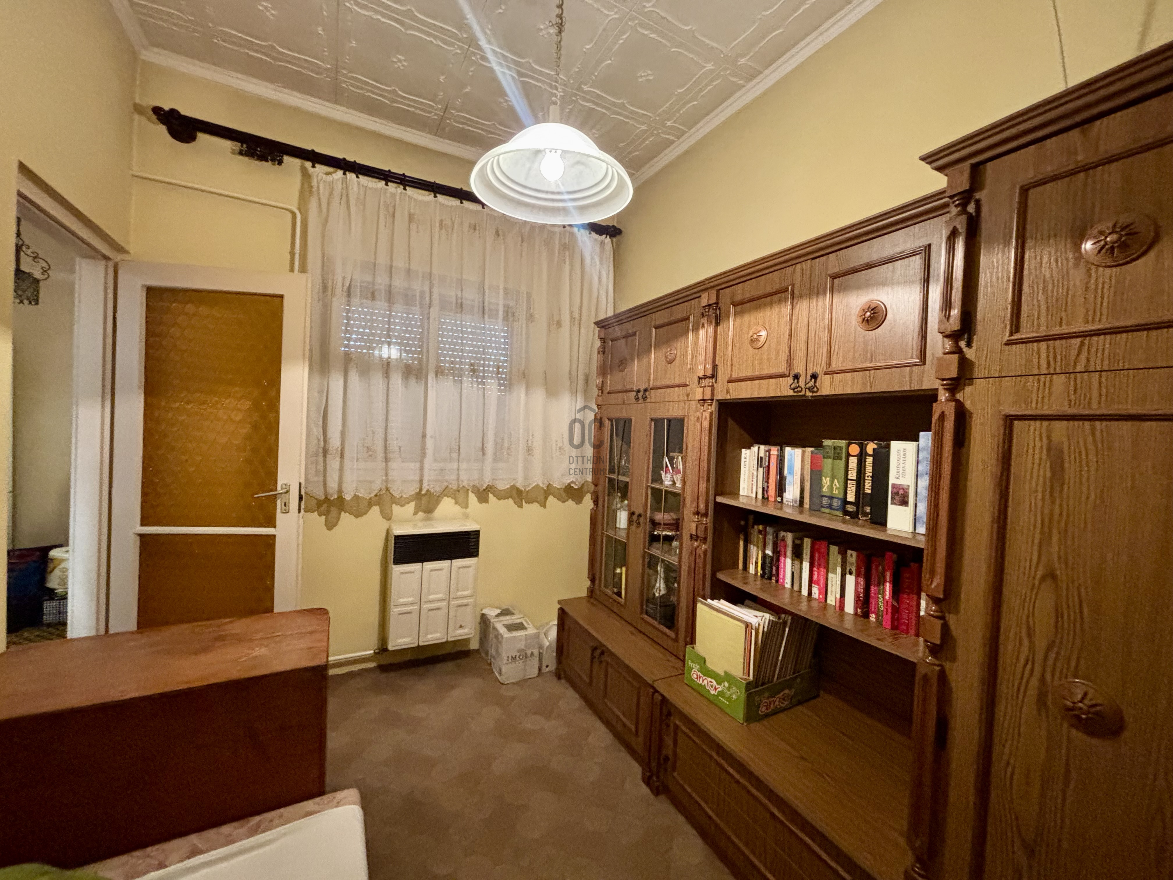 Gallery zoom image