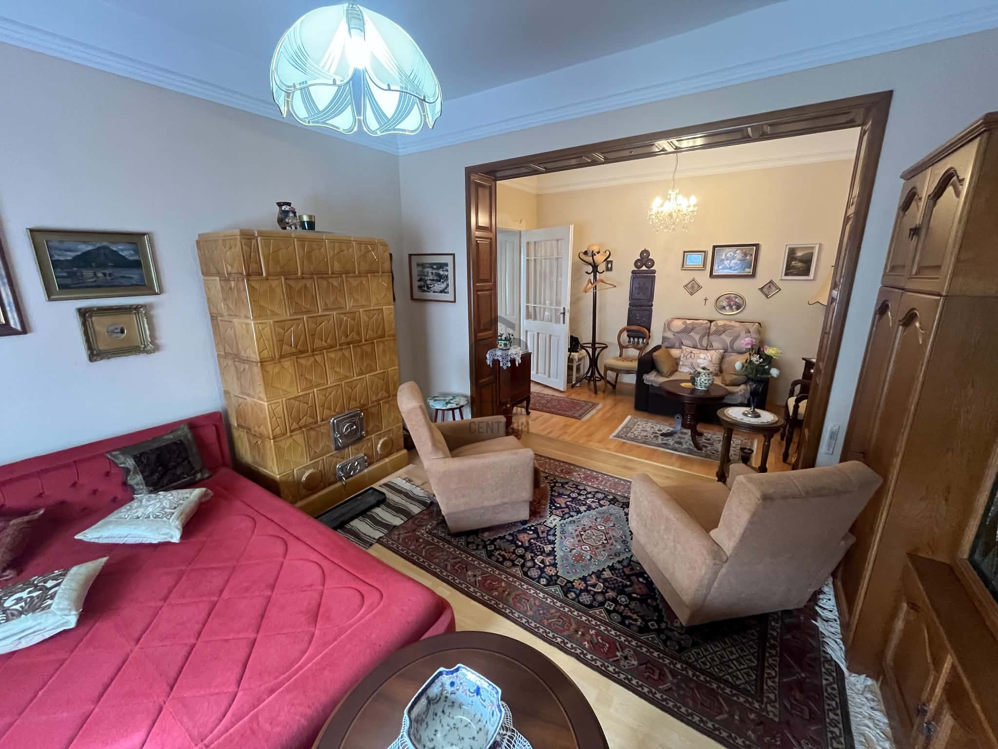 Gallery zoom image